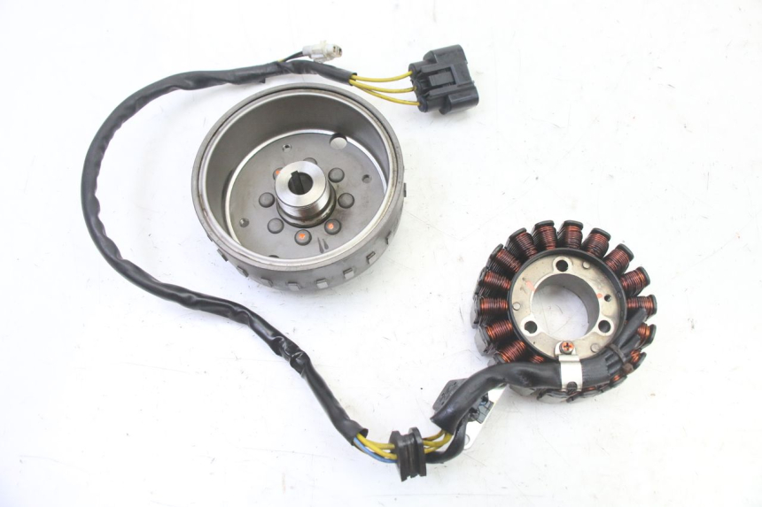 photo de LICHTMASCHINE PEUGEOT SATELIS 125 (2013 - 2018)