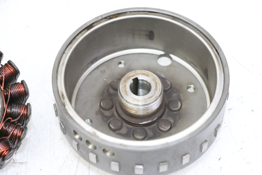 photo de LICHTMASCHINE PEUGEOT SATELIS 125 (2013 - 2018)