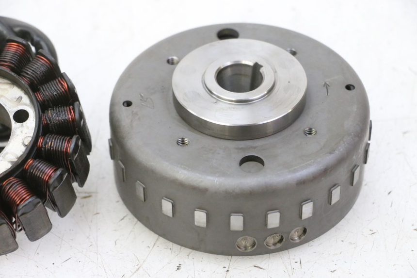 photo de LICHTMASCHINE PEUGEOT SATELIS 125 (2013 - 2018)