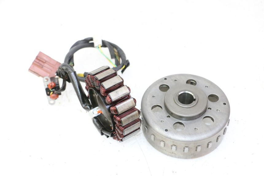 photo de LICHTMASCHINE PEUGEOT SATELIS 125 (2010 - 2012)