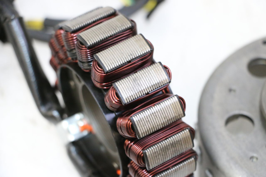 photo de LICHTMASCHINE PEUGEOT SATELIS 125 (2010 - 2012)