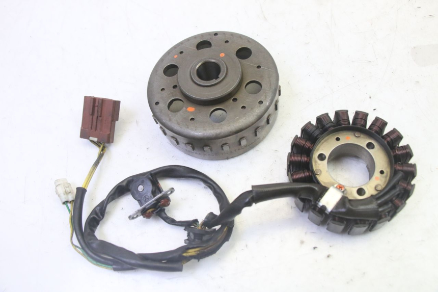 photo de LICHTMASCHINE PEUGEOT SATELIS 125 (2013 - 2018)