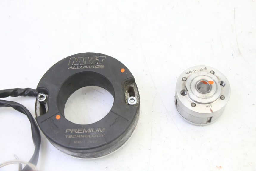 photo de LICHTMASCHINE DERBI SENDA SM DRD 50 (2008 - 2013)