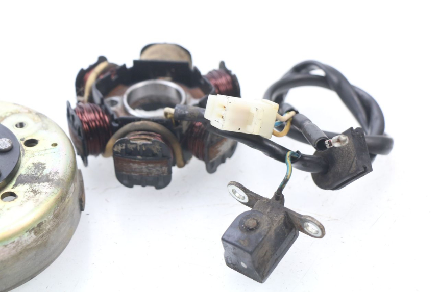 photo de LICHTMASCHINE PEUGEOT SPEEDFIGHT 3 AIR 50 (2009 - 2015)