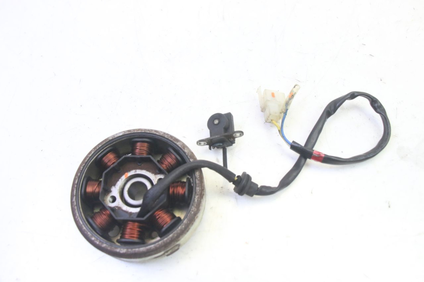 photo de ROTOR STATOR PEUGEOT VIVACITY NEW 4T 50 (2008 - 2017) - Zoom auf Gebrauchszustand