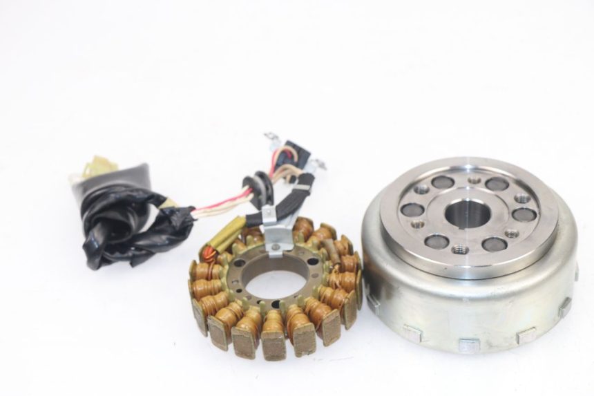 photo de LICHTMASCHINE YAMAHA XMAX X-MAX 125 (2006 - 2009)