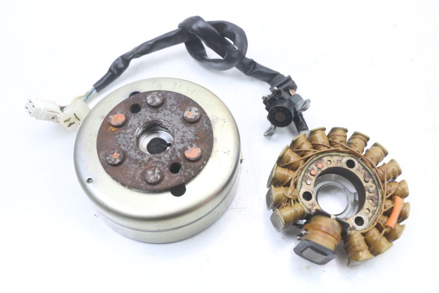 photo de ROTOR STATOR YAMAHA YP MAJESTY 125 (2002 - 2006) - Hauptansicht