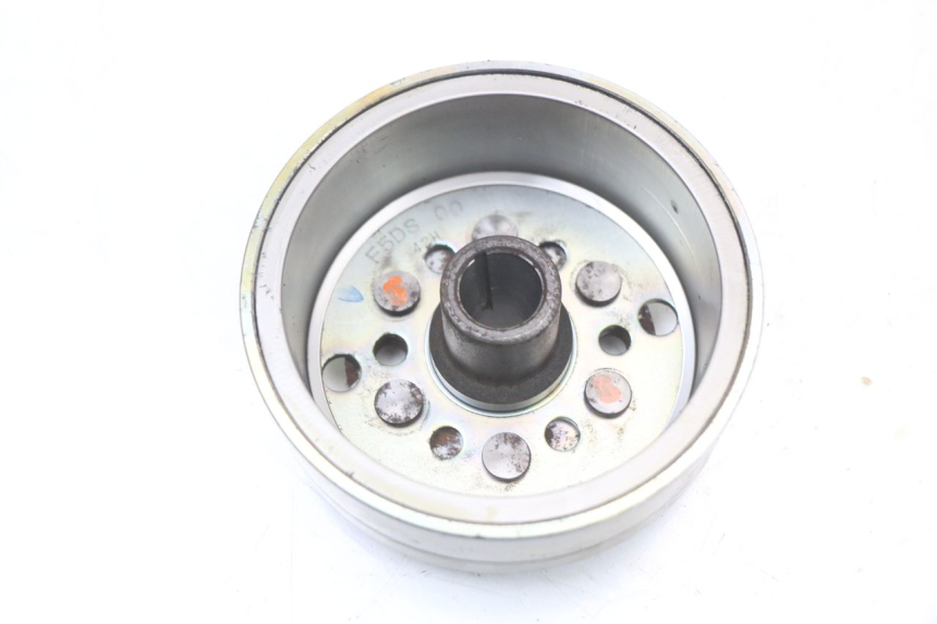 photo de ROTOR STATOR YAMAHA YP MAJESTY 125 (2002 - 2006) - Gesamtansicht des Produkts