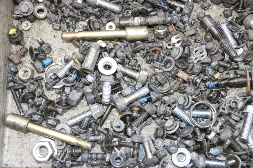 photo de SCHRAUBEN QUADRO 4 4D 350 (2015 - 2018)