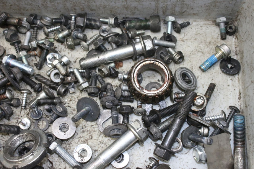 photo de SCHRAUBENBEUTEL SUZUKI AN BURGMAN 400 (2006 - 2010)