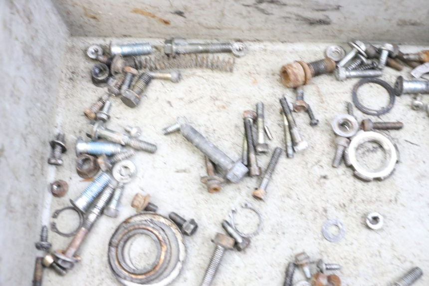 photo de SCHRAUBENBEUTEL MBK BOOSTER SPIRIT 50 (2004 - 2017) - Zoom auf Gebrauchszustand