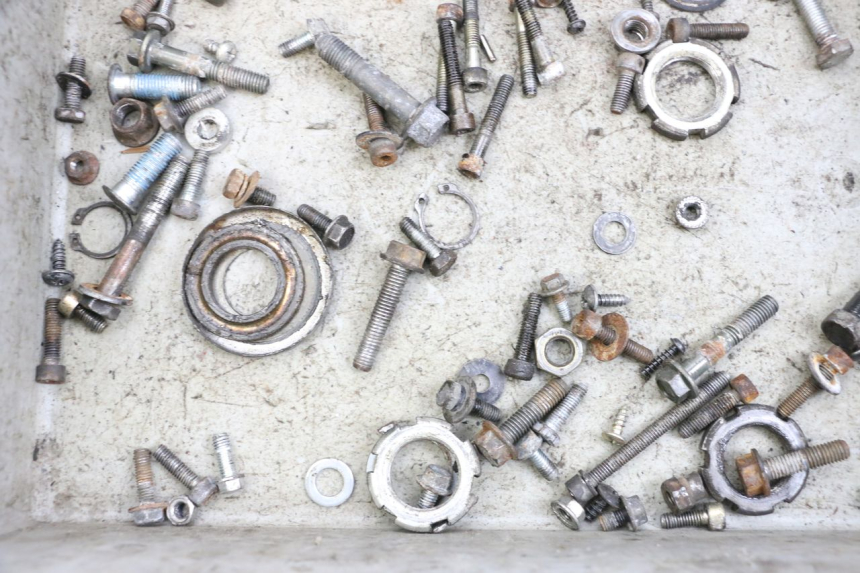 photo de SCHRAUBENBEUTEL MBK BOOSTER SPIRIT 50 (2004 - 2017) - Alternative Perspektive