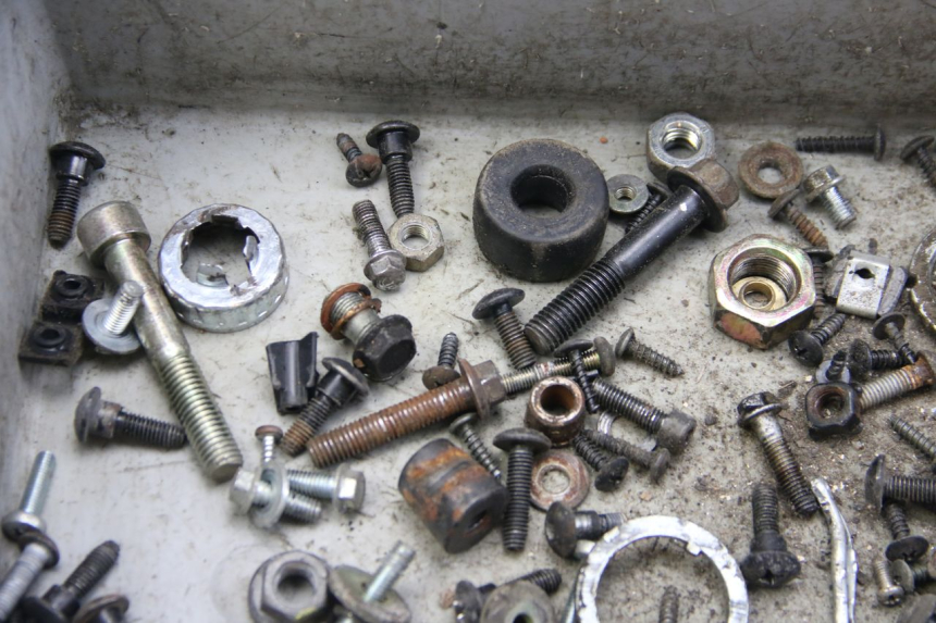 photo de SCHRAUBENBEUTEL DERBI BOULEVARD 50 (2009 - 2006)