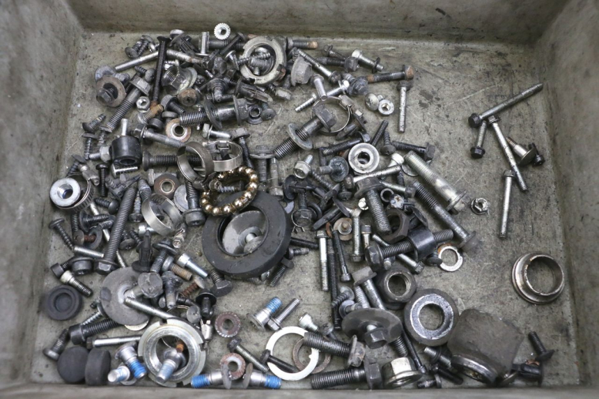 photo de SCHRAUBENBEUTEL SUZUKI BURGMAN 125 (2007 - 2014) - Hauptansicht