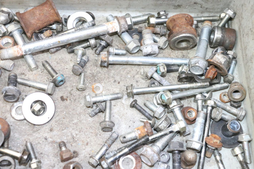 photo de SCHRAUBEN HONDA CBF 125 (2009 - 2015)