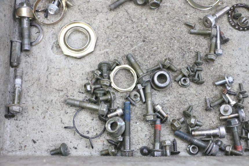 photo de SCHRAUBENBEUTEL SYM CROX 4T 50 (2016 - 2023) - Zoom auf Gebrauchszustand