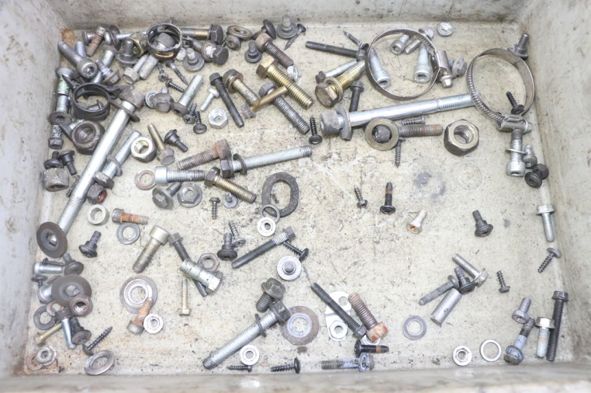 photo de SCHRAUBEN PEUGEOT ELYSTAR 125 (2002 - 2007)
