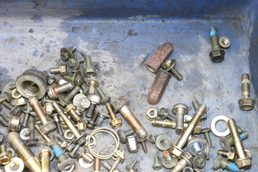 photo de SCHRAUBEN KYMCO GRAND DINK 125 (2008 - 2014)