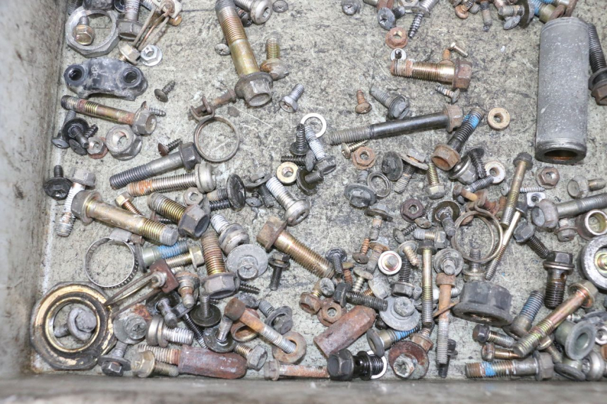 photo de SCHRAUBEN KYMCO GRAND DINK 125 (2002 - 2007)