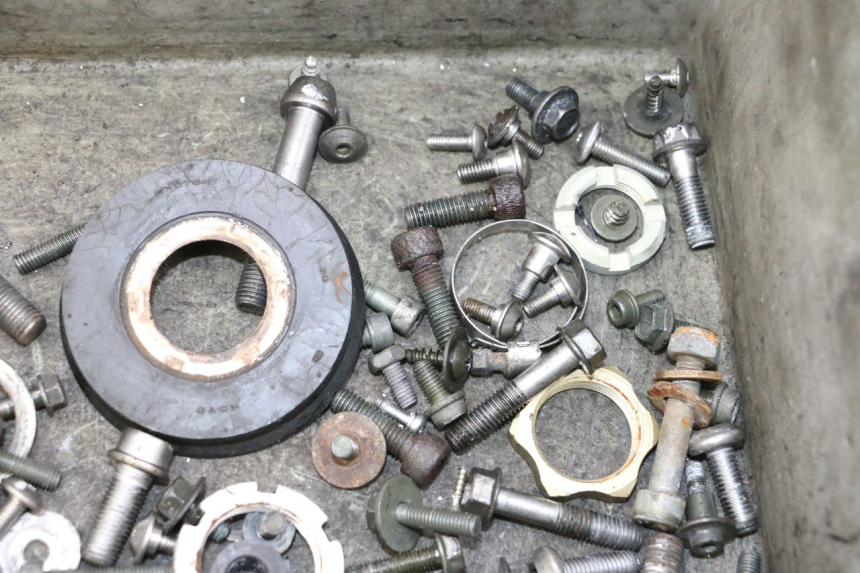 photo de SCHRAUBEN SUZUKI GSXR GSX-R 1000 (2003 - 2004) - Gesamtansicht des Produkts