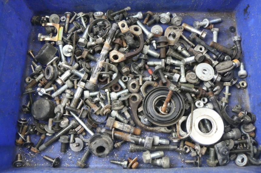 photo de SCHRAUBEN KAWASAKI GTR 1000 (1994 - 2004)