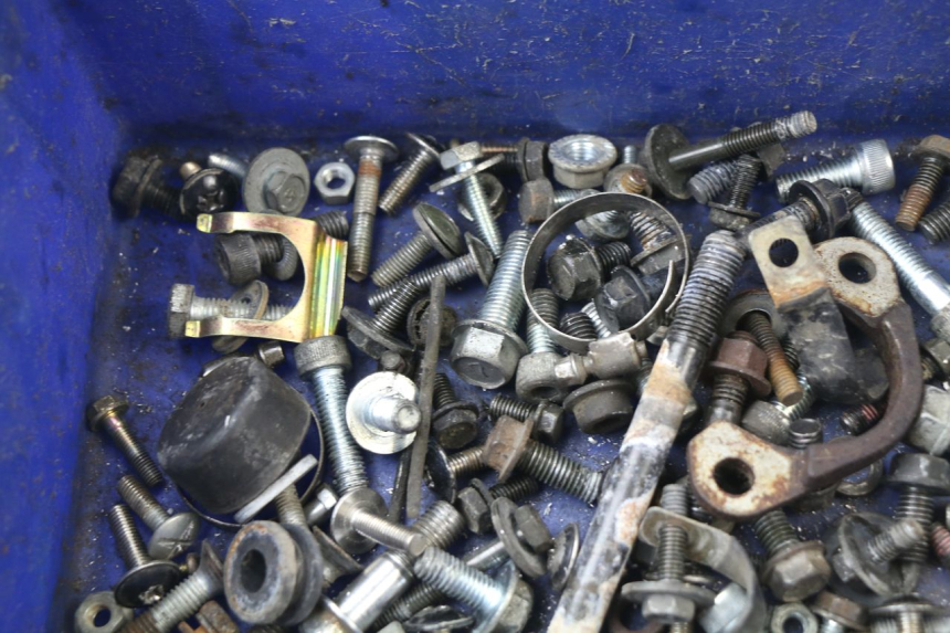 photo de SCHRAUBEN KAWASAKI GTR 1000 (1994 - 2004)