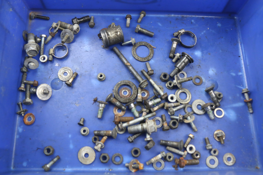 photo de SCHRAUBEN HONDA CR 125 (2000 - 2001)