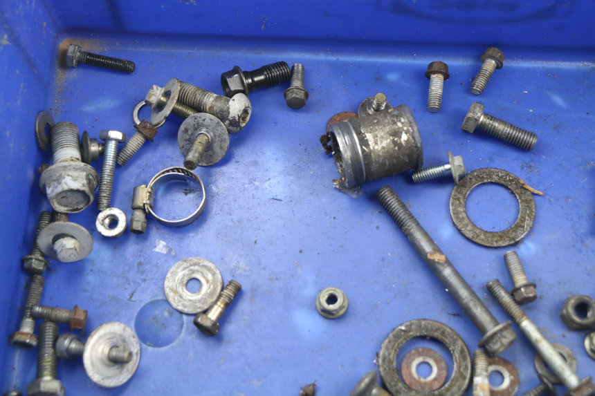 photo de SCHRAUBEN HONDA CR 125 (2000 - 2001)