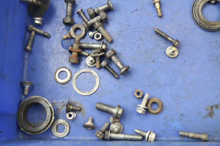 photo de SCHRAUBEN HONDA CRF CR-F 450 (2001 - 2005)