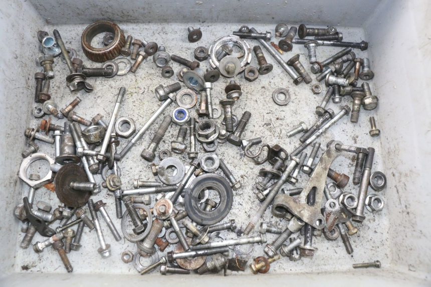 photo de SCHRAUBEN HONDA CRF CR-F 450 (2001 - 2005)