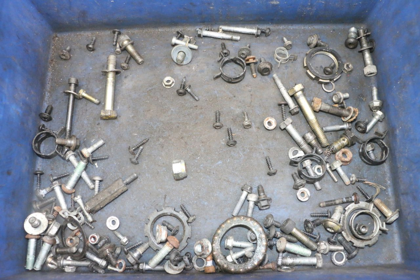 photo de SCHRAUBEN PEUGEOT JET FORCE CARBU 50 (2003 - 2016)
