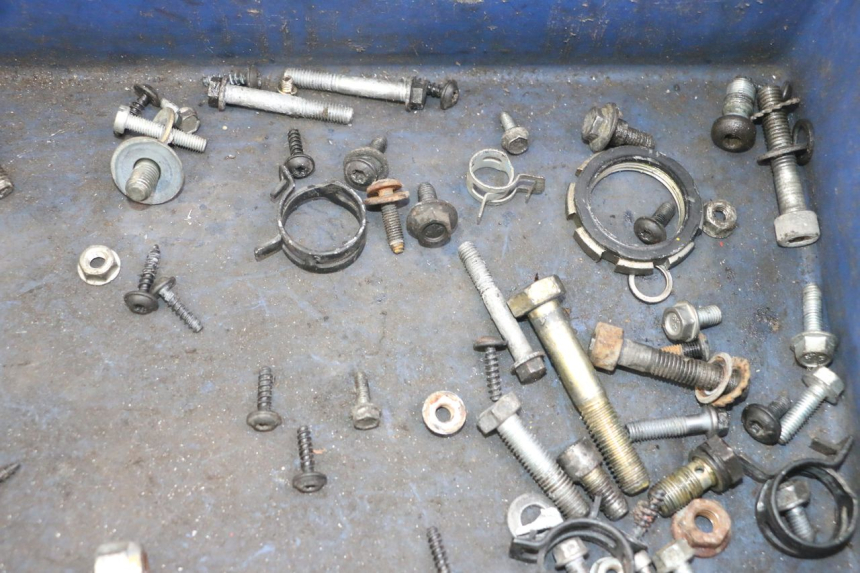 photo de SCHRAUBEN PEUGEOT JET FORCE CARBU 50 (2003 - 2016)