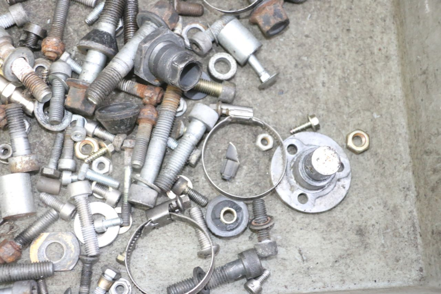 photo de SCHRAUBEN BMW K 75 RT 750 (1989 - 1997)