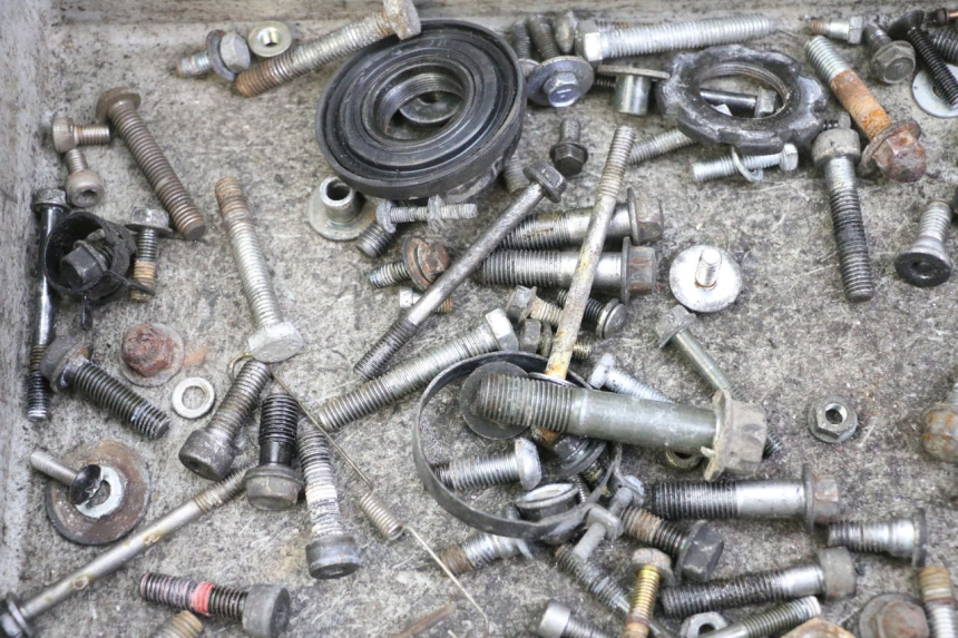 photo de SCHRAUBENBEUTEL KAWASAKI ZR7 ZR-7 S 750 (1999 - 2004)