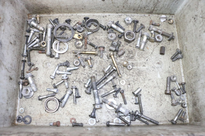 photo de SCHRAUBEN PIAGGIO LIBERTY 125 (1998 - 2008)