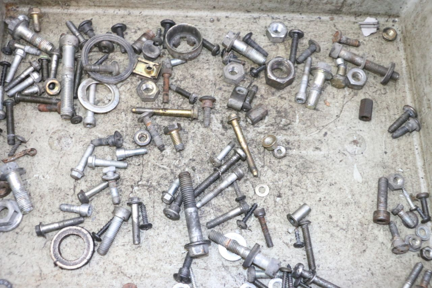 photo de SCHRAUBEN PIAGGIO LIBERTY 125 (1998 - 2008)