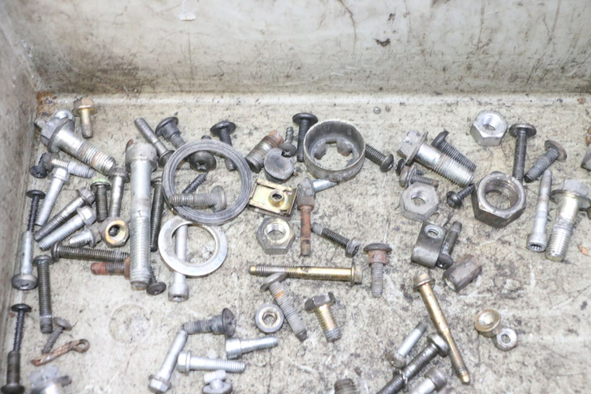 photo de SCHRAUBEN PIAGGIO LIBERTY 125 (1998 - 2008)