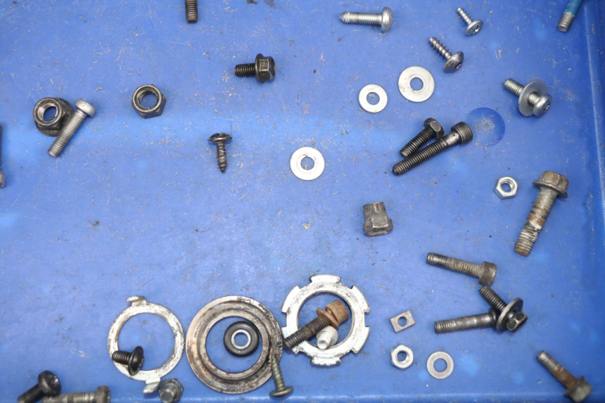 photo de SCHRAUBENBEUTEL MBK BOOSTER SPIRIT NAKED 50 (2004 - 2017)