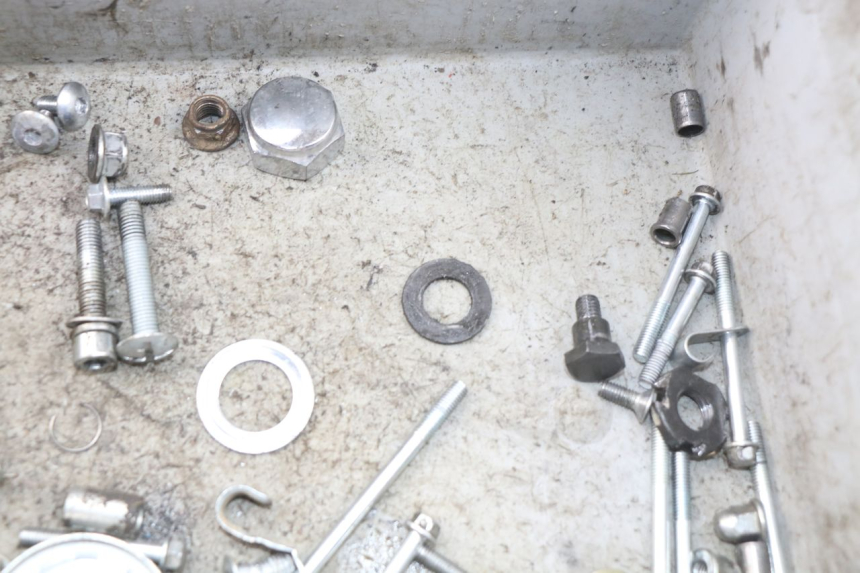photo de SCHRAUBEN MINI MX ROOKIE 125