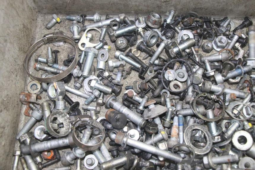 photo de SCHRAUBEN PIAGGIO MP3 HPE 350 (2018 - 2020) - Detailansicht des Bauteils