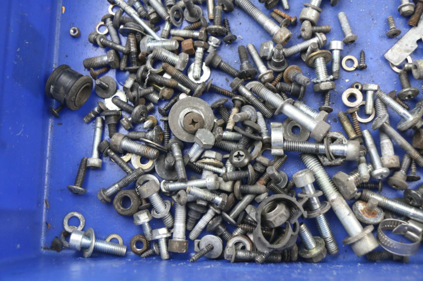 photo de SCHRAUBEN PIAGGIO MP3 125 (2006 - 2014)