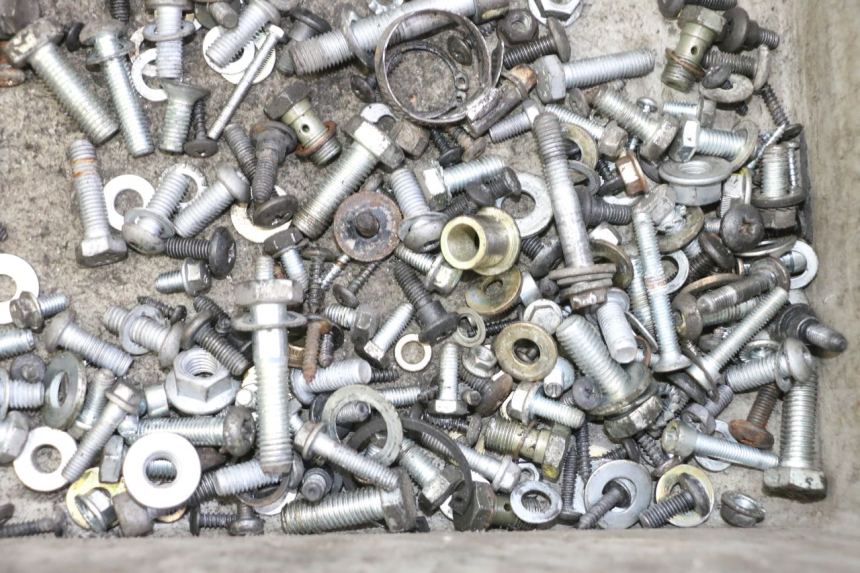 photo de SCHRAUBEN PIAGGIO MP3 125 (2006 - 2014)