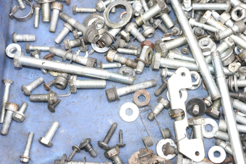 photo de SCHRAUBEN PIAGGIO MP3 125 (2006 - 2014)