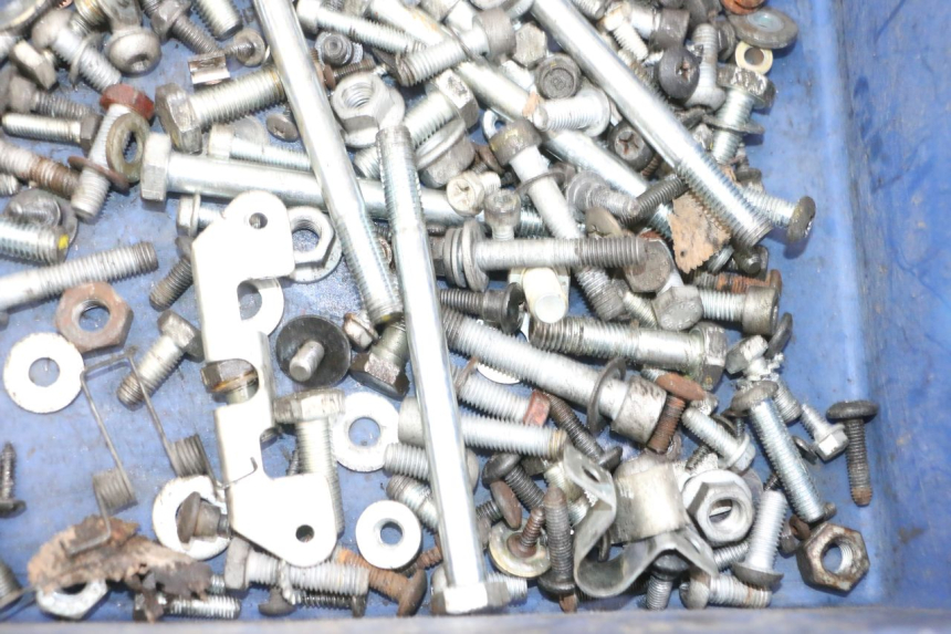 photo de SCHRAUBEN PIAGGIO MP3 125 (2006 - 2014)