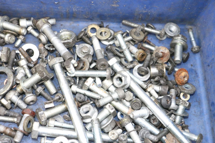 photo de SCHRAUBEN PIAGGIO MP3 125 (2006 - 2014)