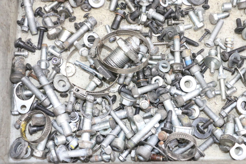 photo de SCHRAUBEN PIAGGIO MP3 500 (2016 - 2018) - Alternative Perspektive