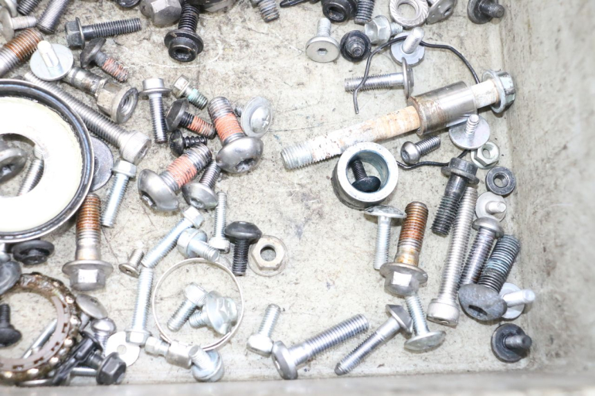 photo de SCHRAUBEN YAMAHA MT-07 MT07 ABS 700 (2018 - 2020) - Technische Nahaufnahme