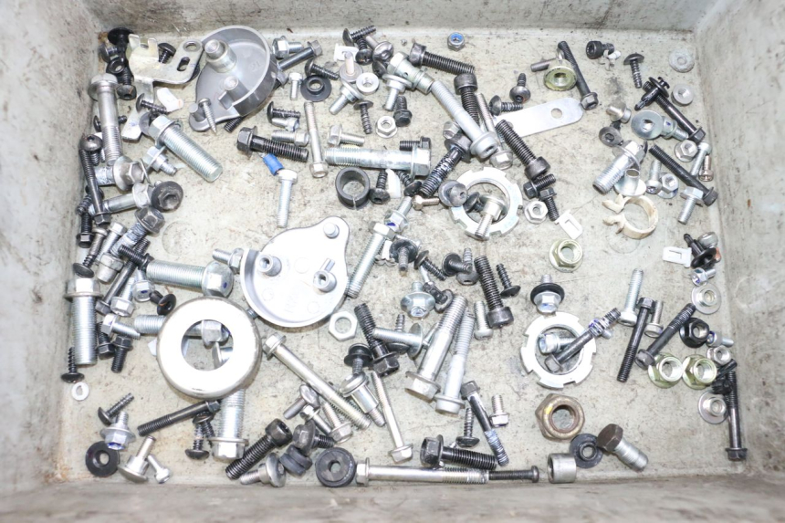 photo de SCHRAUBEN YAMAHA NEO'S CORE 1 (2022 - 2026) - Hauptansicht