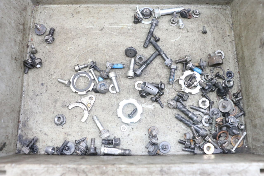 photo de SCHRAUBEN MBK OVETTO ONE 2T 50 (2013 - 2017)