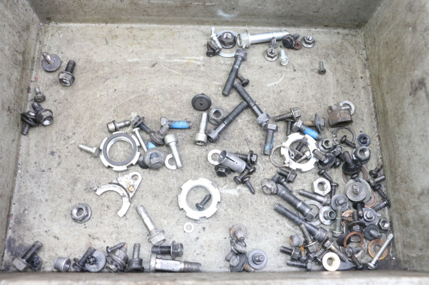 photo de SCHRAUBEN MBK OVETTO ONE 2T 50 (2013 - 2017)